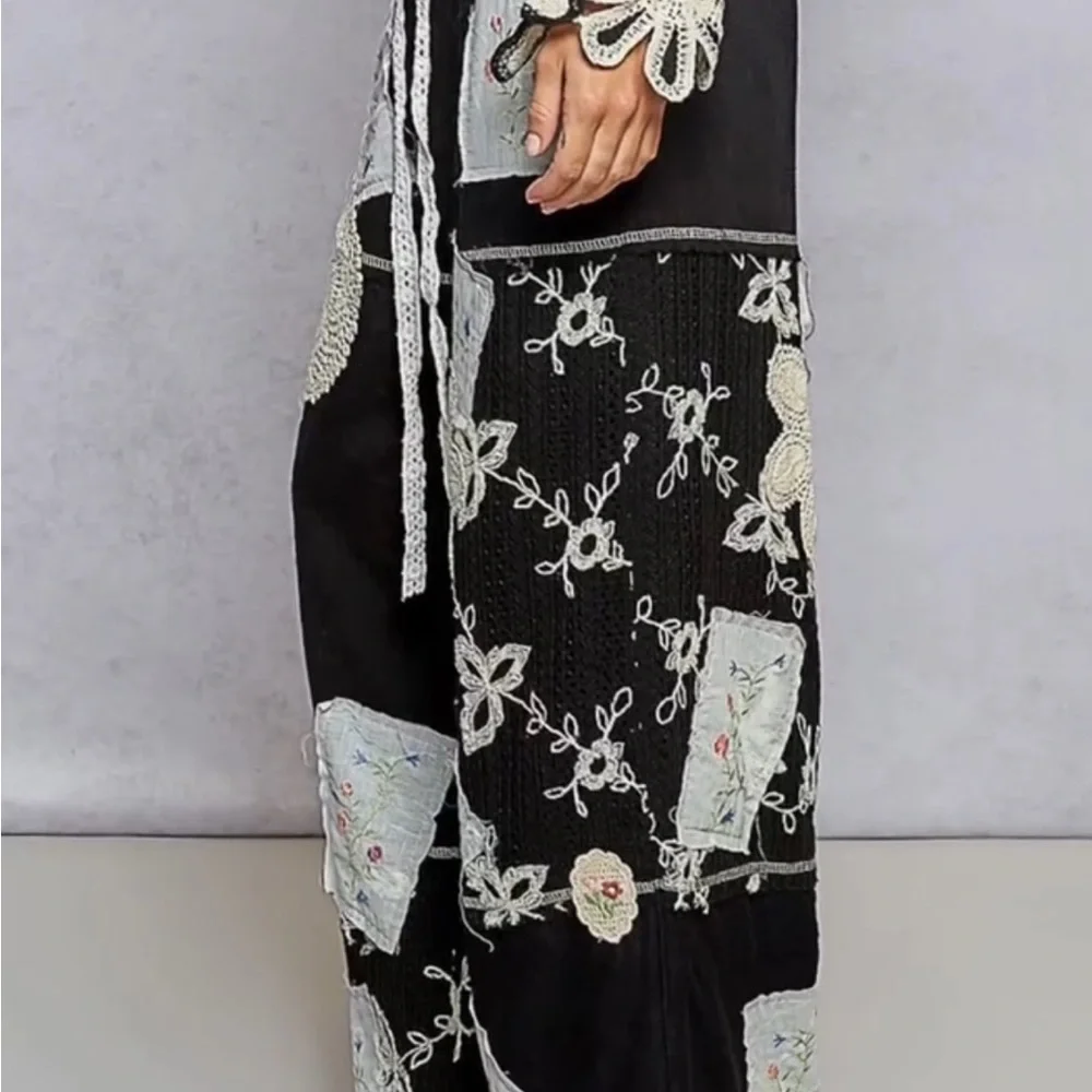 POL Black Wide Leg Pants with Intricate Cream Accents - Picture 5 of 5